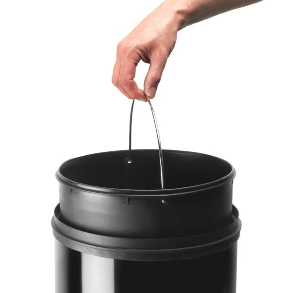 Spectrum Black 30 Litre Pedal Bin 5 Spectrum Black 30 Litre Pedal Bin - Image 3