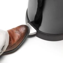 Spectrum Black 30 Litre Pedal Bin 9 Spectrum Black 30 Litre Pedal Bin -Dunelm Sales Store 1000051884 alt03