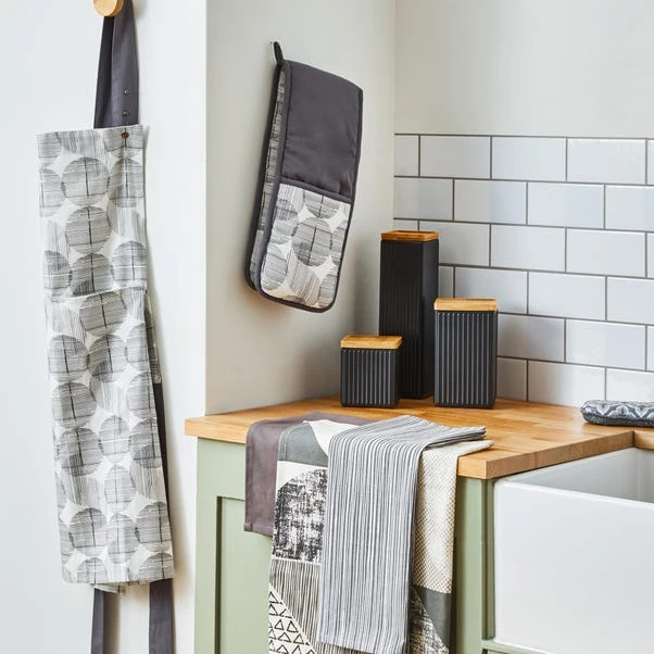 Dunelm Matt Black Ceramic Medium Square Kitchen Canister 4 Dunelm Matt Black Ceramic Medium Square Kitchen Canister - Image 2