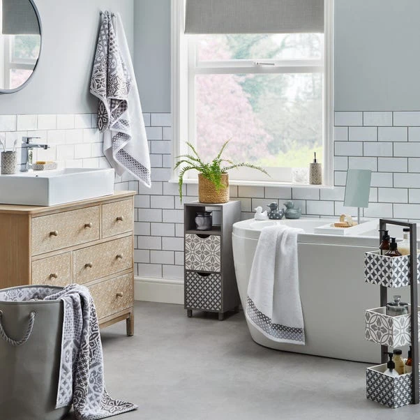 Dunelm Set Of 3 Geo Grey Ceramic Ducks 6 Dunelm Set Of 3 Geo Grey Ceramic Ducks - Image 4