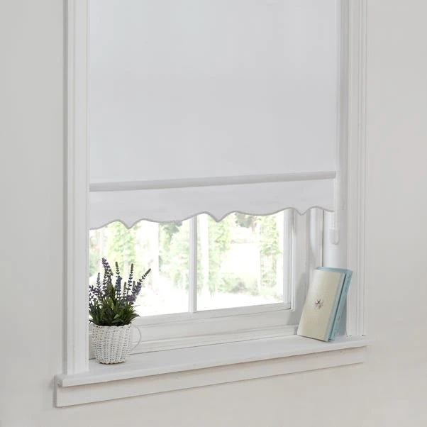 Dunelm Scalloped White Roller Blind 4 Dunelm Scalloped White Roller Blind - Image 2