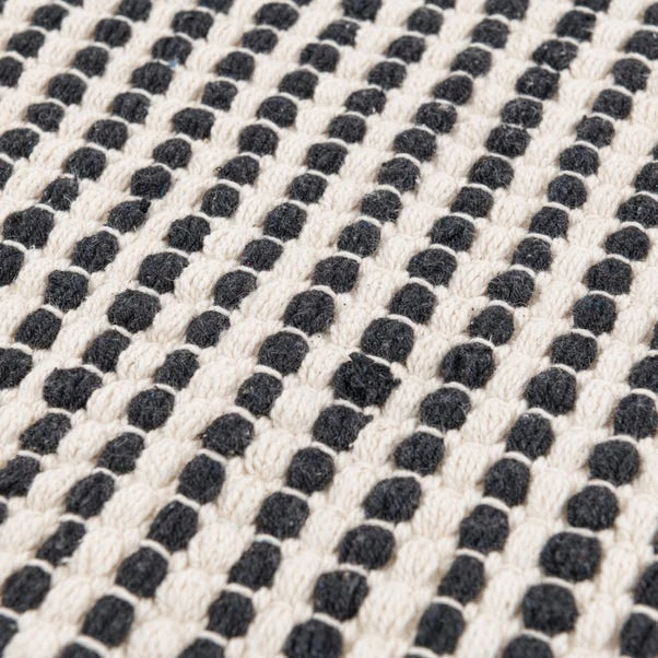 Dunelm Flat Weave Monochrome Bath Mat 6 Dunelm Flat Weave Monochrome Bath Mat - Image 4