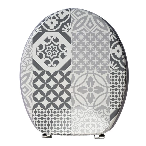 Dunelm Geo Tile Grey Toilet Seat 5 Dunelm Geo Tile Grey Toilet Seat - Image 3