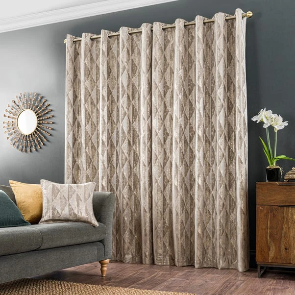 Luxury Collection Luxor Metallic Champagne Eyelet Curtains 6 Luxury Collection Luxor Metallic Champagne Eyelet Curtains - Image 4