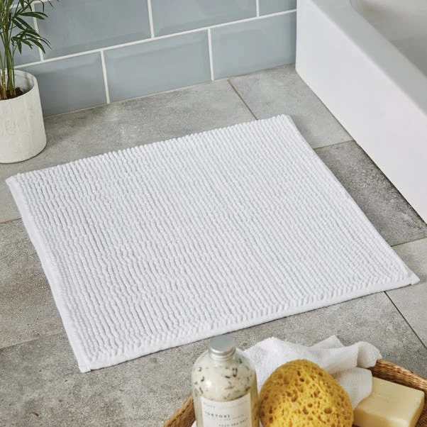 Dunelm White Mini Bobble Shower Mat 3 Dunelm White Mini Bobble Shower Mat