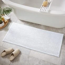 Dunelm White Mini Bobble Bath Runner