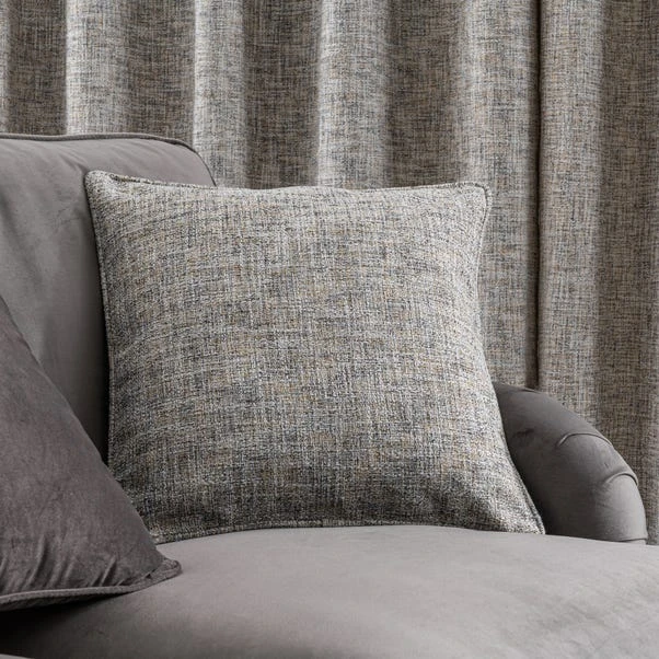 Luxury Collection Harlow Natural Eyelet Curtains 8 Luxury Collection Harlow Natural Eyelet Curtains - Image 6