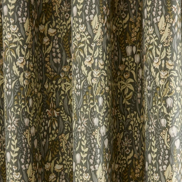 Dunelm Brampton Green Eyelet Curtains 5 Dunelm Brampton Green Eyelet Curtains - Image 3