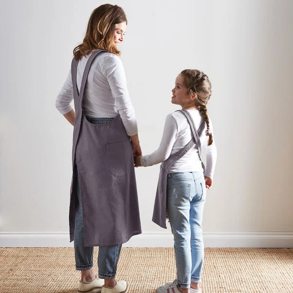 Dunelm Cotton Cross Over Apron 4 Dunelm Cotton Cross Over Apron - Image 2