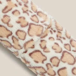 Dunelm Lola Snow Leopard Character Long Hot Water Bottle -Dunelm Sales Store 30737421 alt04