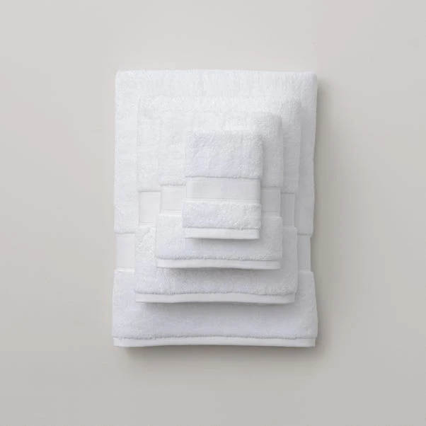 The Edited Life Naturally Soft White Towel 4 The Edited Life Naturally Soft White Towel - Image 2