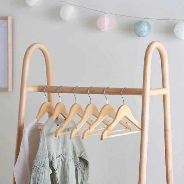 Dunelm Pack Of 6 Kid's Wooden Hangers Natural 3 Dunelm Pack Of 6 Kid's Wooden Hangers Natural