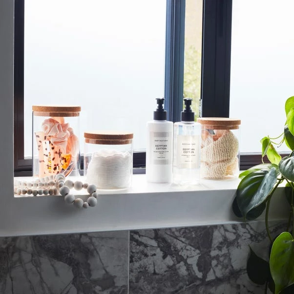 Wax Lyrical Egyptian Cotton Hand Lotion 300ml 5 Wax Lyrical Egyptian Cotton Hand Lotion 300ml - Image 3