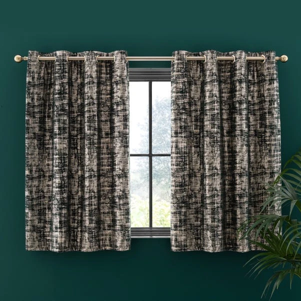 Dunelm Romano Emerald Velour Eyelet Curtains 7 Dunelm Romano Emerald Velour Eyelet Curtains - Image 5