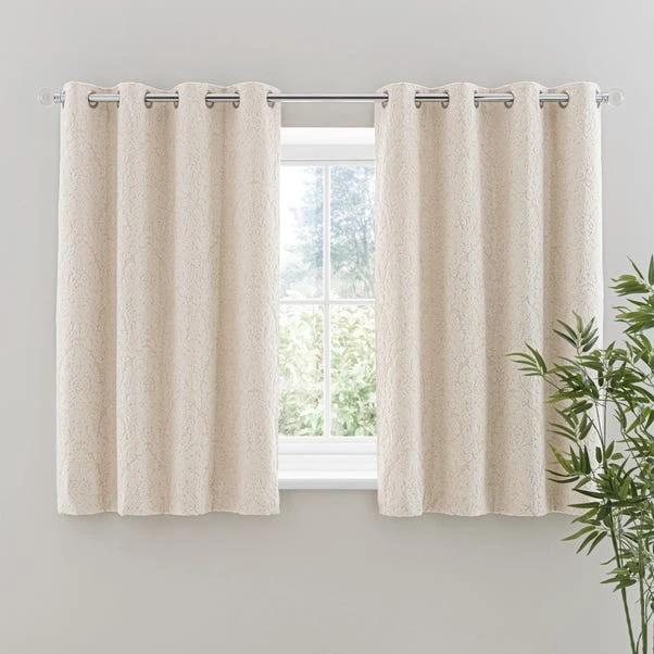 Dunelm Damask Cut Velvet Ivory Eyelet Curtains 8 Dunelm Damask Cut Velvet Ivory Eyelet Curtains - Image 6