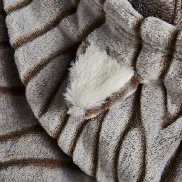 Dunelm Tao The Tiger Kids Oversized Blanket Hoodie 6 Dunelm Tao The Tiger Kids Oversized Blanket Hoodie - Image 4