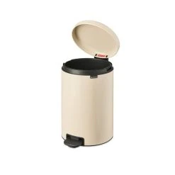 Brabantia NewIcon Pedal Bin 20L Soft Beige 10 Brabantia NewIcon Pedal Bin 20L Soft Beige -Dunelm Sales Store 30788084 alt02