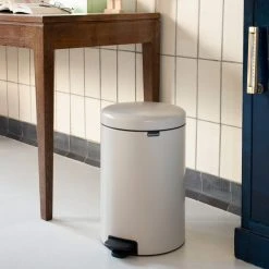 Brabantia NewIcon Pedal Bin 20L Soft Beige 12 Brabantia NewIcon Pedal Bin 20L Soft Beige -Dunelm Sales Store 30788084 alt04