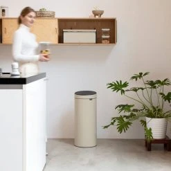 Brabantia Touch Bin New 30L Soft Beige 12 Brabantia Touch Bin New 30L Soft Beige -Dunelm Sales Store 30788089 alt04