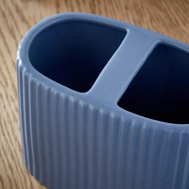 Dunelm Ceramic Ribbed Electric Toothbrush Holder 4 Dunelm Ceramic Ribbed Electric Toothbrush Holder - Image 2