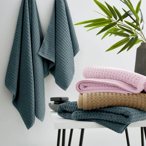 Waffle Towel Blush 4 Waffle Towel Blush - Image 2