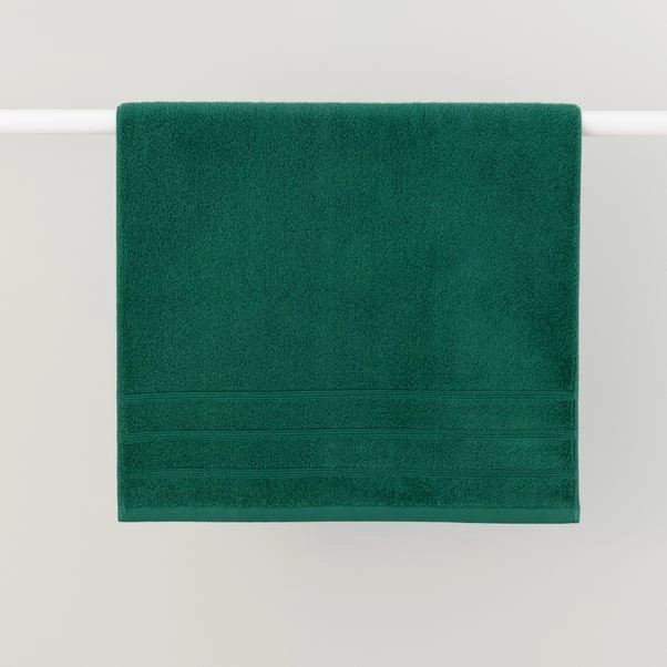 Dunelm Ultimate Towel Emerald 5 Dunelm Ultimate Towel Emerald - Image 3