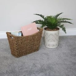 JVL Seagrass Magazine Holder