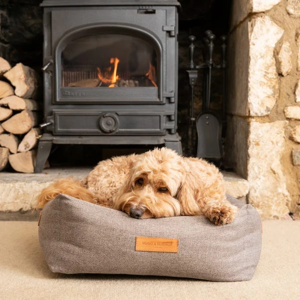 Hugo & Hudson Luxury Square Box Dog Bed 3 Hugo & Hudson Luxury Square Box Dog Bed